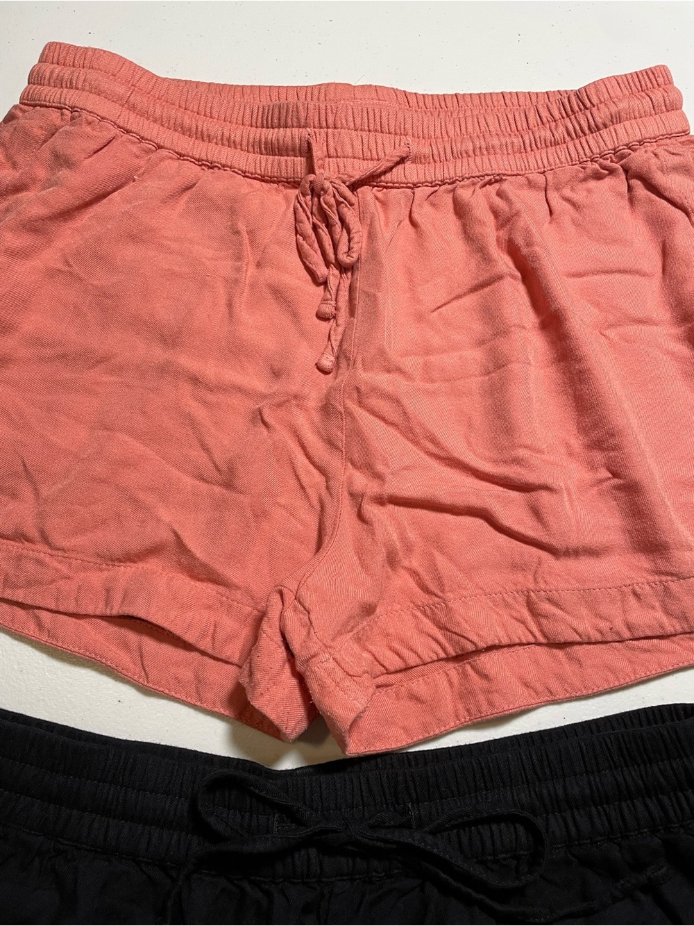 2 Pair of Salt Life Drawstring Shorts. Black/Peach. Size L. - Picture 4 of 15